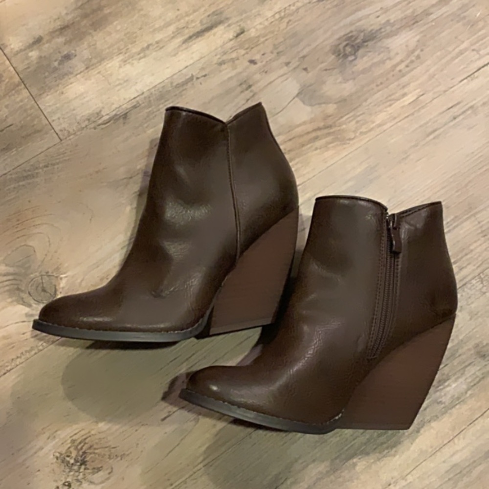 Very Volatile Booties 6